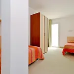 Fiore-9 By Interhome