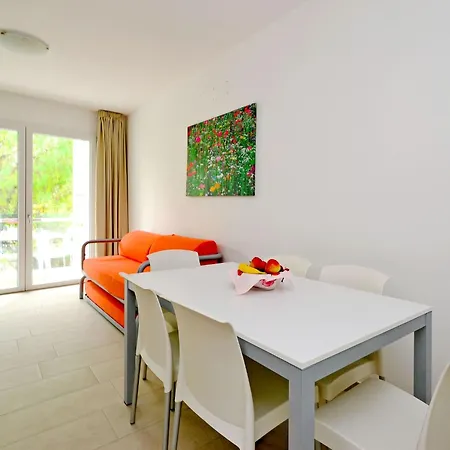 Apartment Fiore-9 By Interhome *